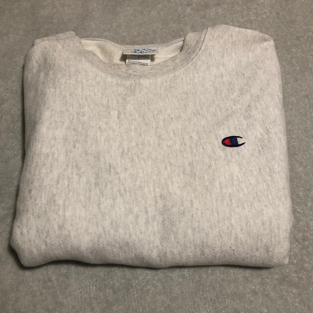 ‼️SELLING CHAMPION CREWNECK‼️